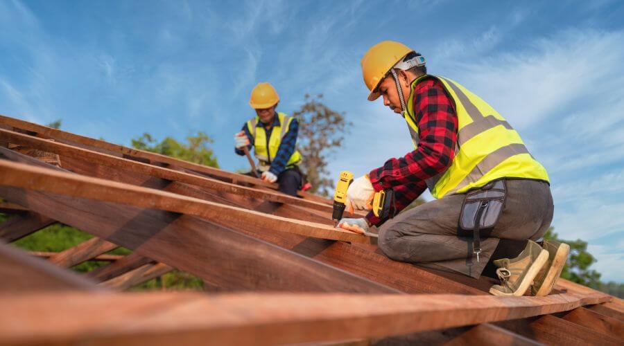 Professional residential roofers in Palo, IA